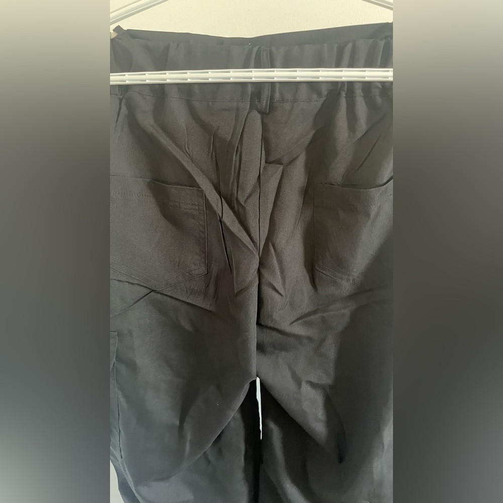 Cargo pants - Picture 2 of 2